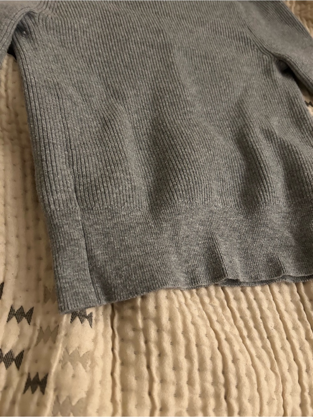 Universal Thread Gray Ribbed Scoop-Neck Button Cardigan - Picture 6 of 9
